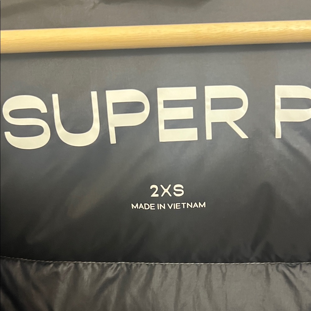 Aritzia Gray Reflective Super Puff Jacket - Picture 8 of 13